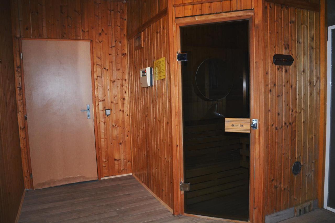 Penzion a bistro U Šelongů - Gentleman Jindřichův Hradec Exterior foto
