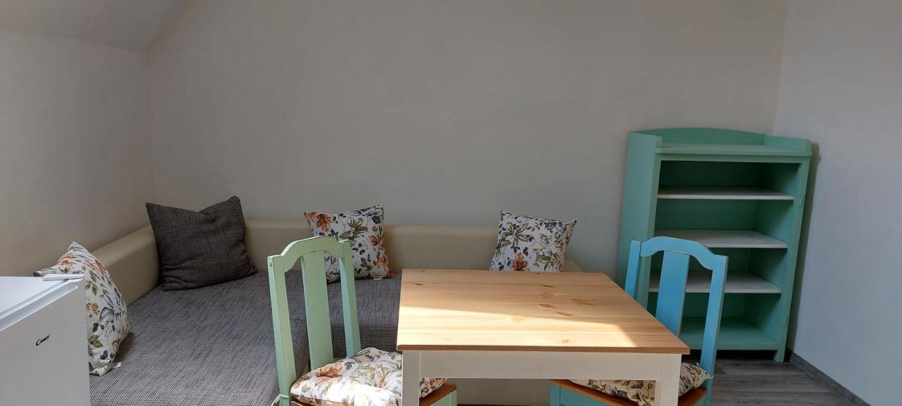 Penzion a bistro U Šelongů - Gentleman Jindřichův Hradec Exterior foto