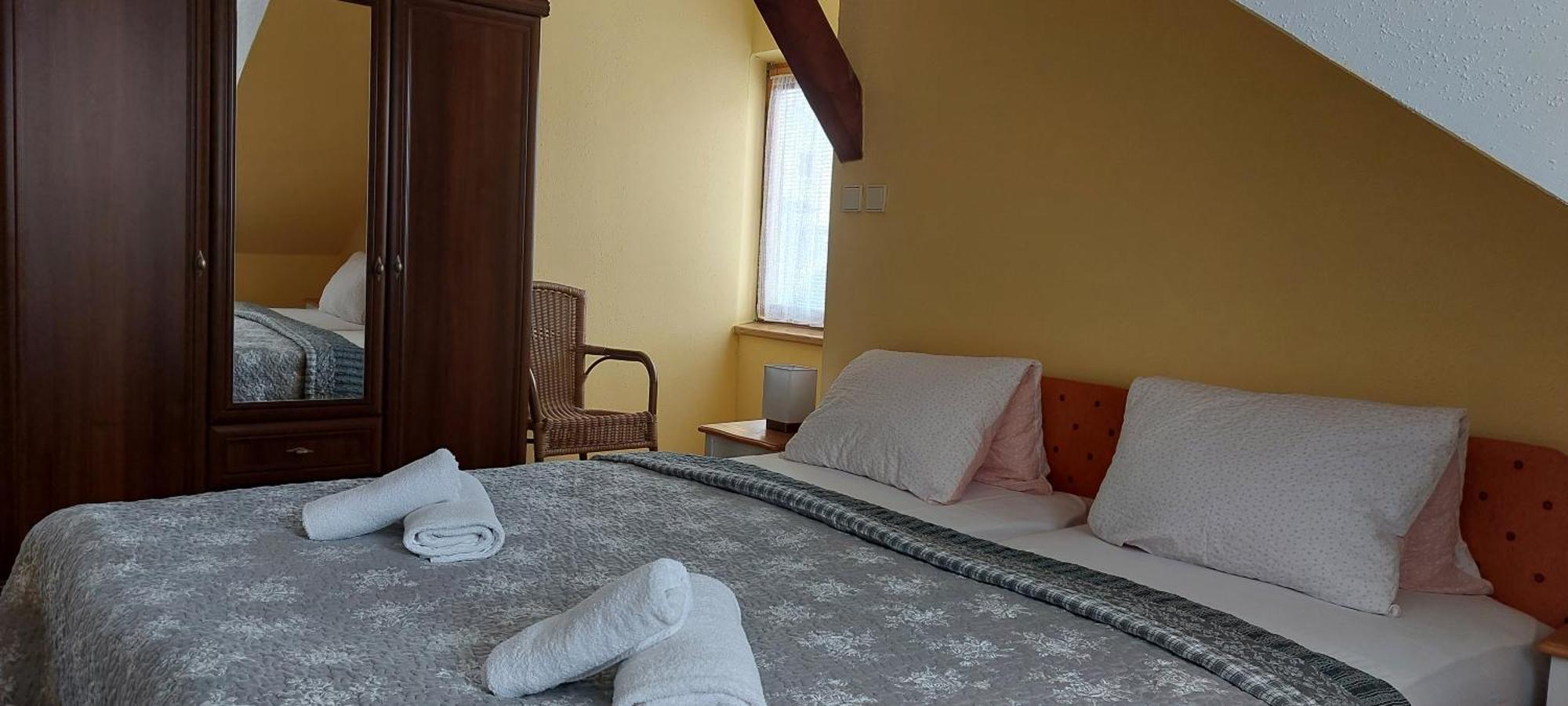 Penzion a bistro U Šelongů - Gentleman Jindřichův Hradec Zimmer foto