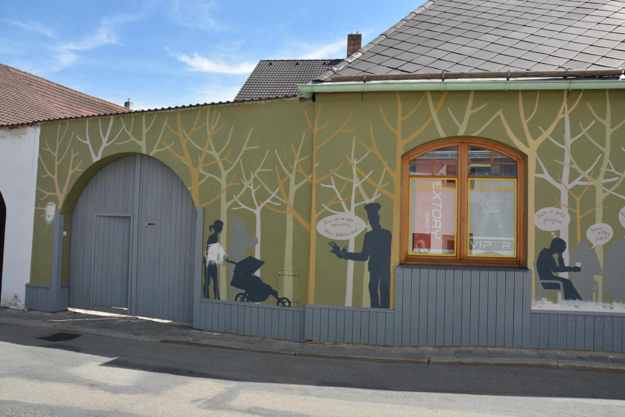 Penzion a bistro U Šelongů - Gentleman Jindřichův Hradec Exterior foto