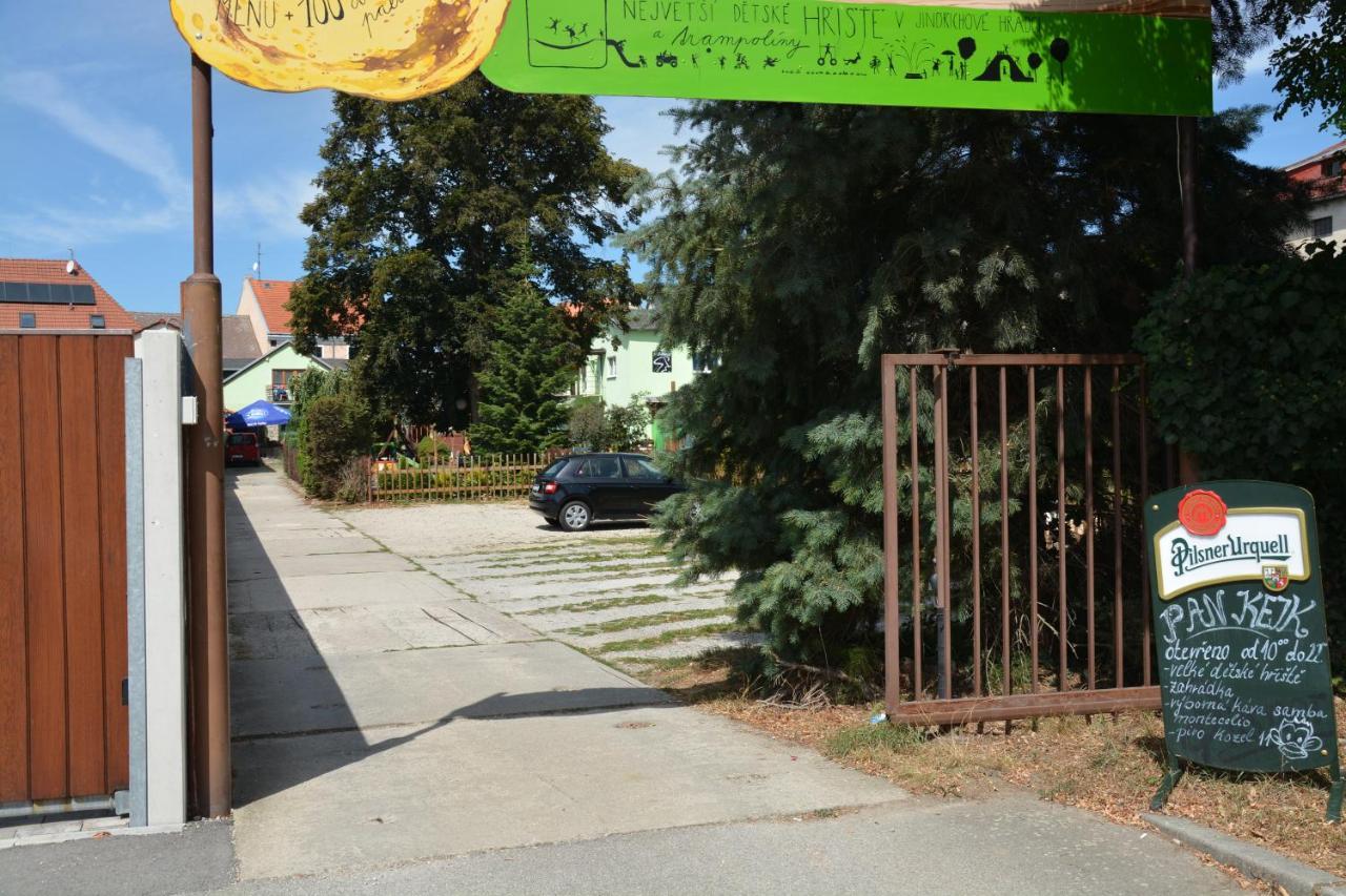 Penzion a bistro U Šelongů - Gentleman Jindřichův Hradec Exterior foto